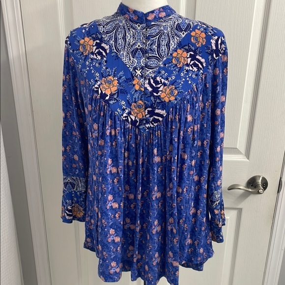 Free People Wild Flower Fields Bohemian Blouse / Tunic Long Sleeve Button Front - Picture 14 of 15